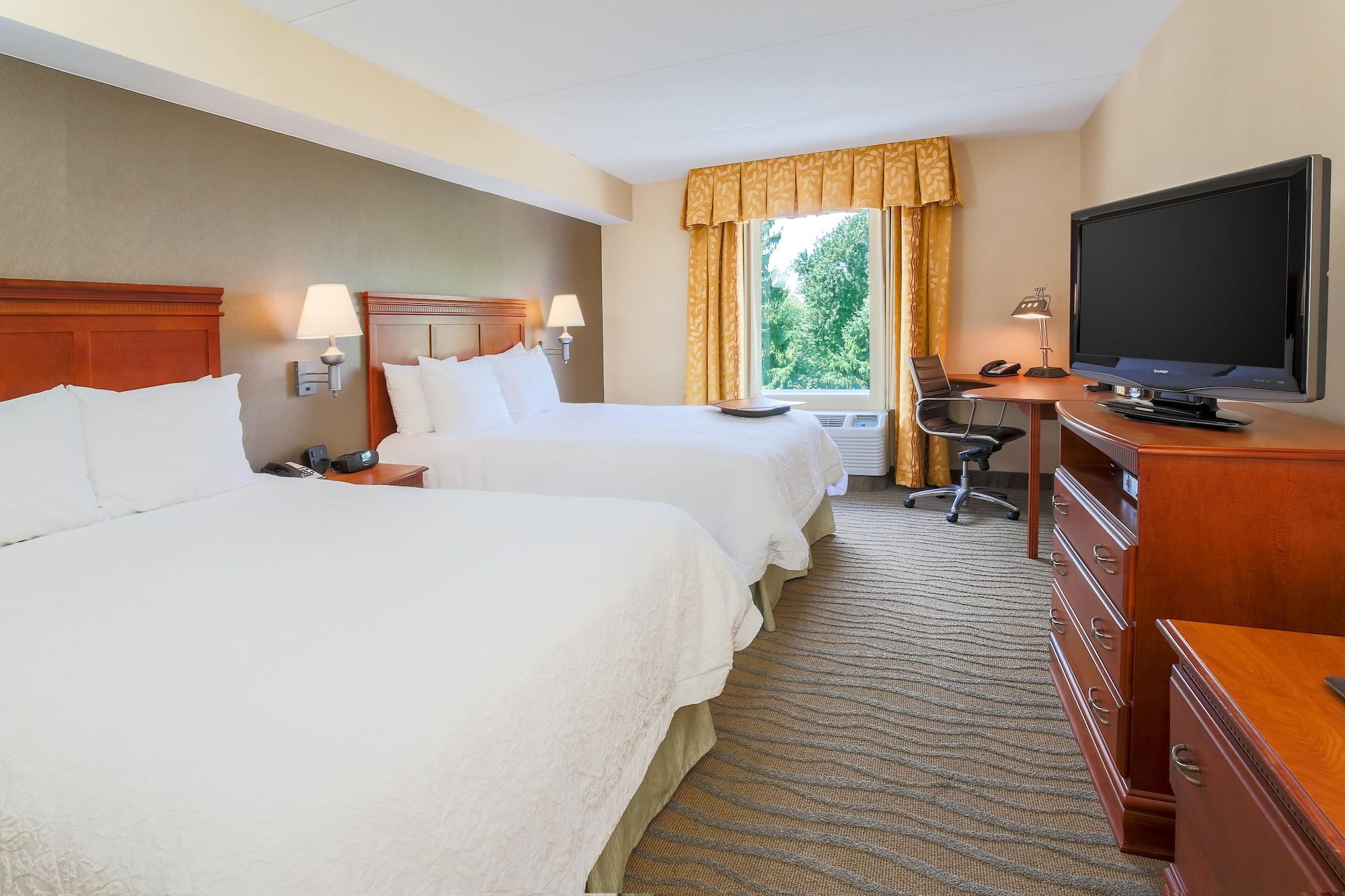 Hampton Inn & Suites Poughkeepsie Spackenkill Exterior foto